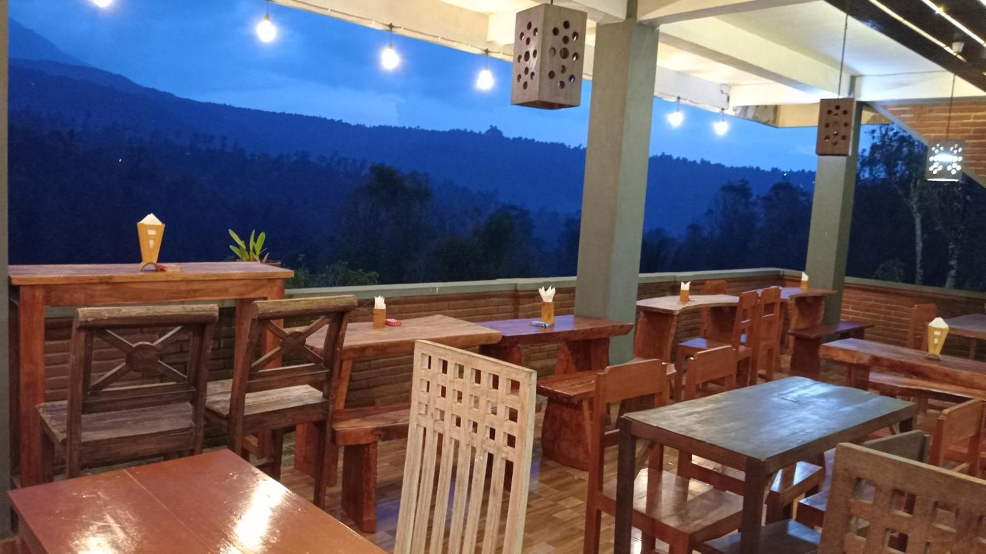 Kanaya Homestay & Warung Heaven موندوغْ المظهر الخارجي الصورة